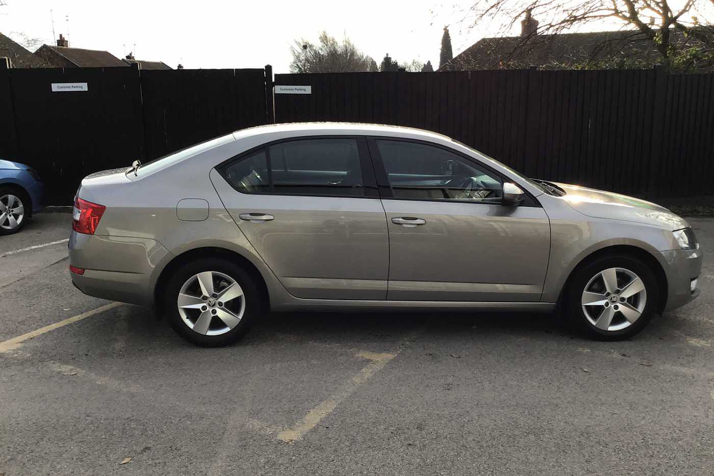 2016 Beige Skoda Octavia Hatchback 5-Dr 1.4 TSI SE Sport, Petrol, Manual